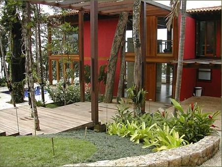 É Tempo de Cuidar das Plantas da Casa de Praia