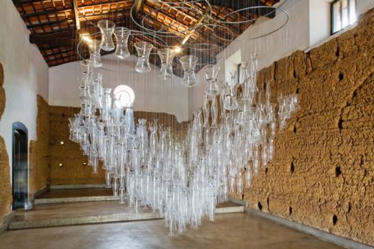 500 peças  de Murano para obra da artista plástica Laura Vinci
