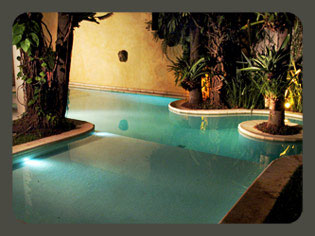 Iluminação para piscinas