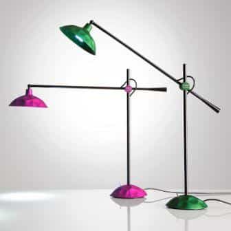 Luminária de mesa com efeito amassado