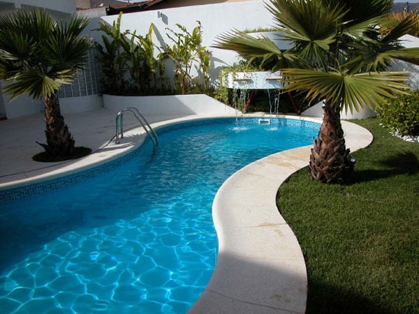 Piscina: revitalize a sua para aproveitar o final de ano com a família e amigos!