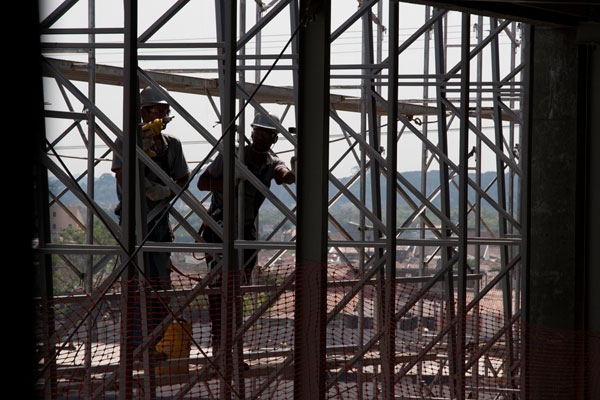 Trabalho em altura nas obras: nova Norma garante proteção ao trabalhador. Confira!